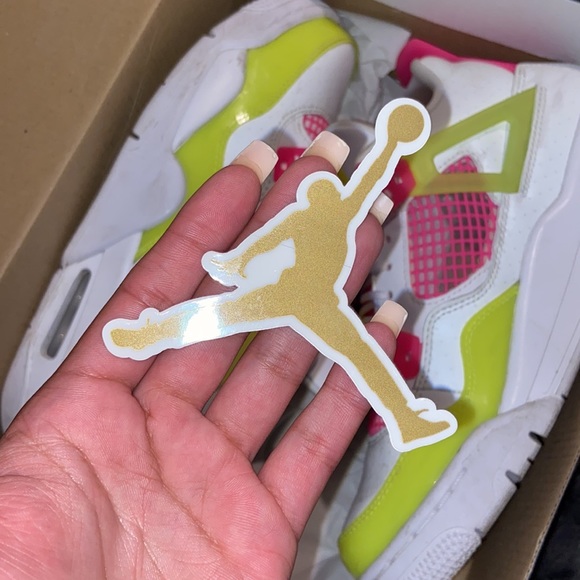 Air Jordan 4 Retro (GS) Barely used! With extra laces! - Picture 7 of 8